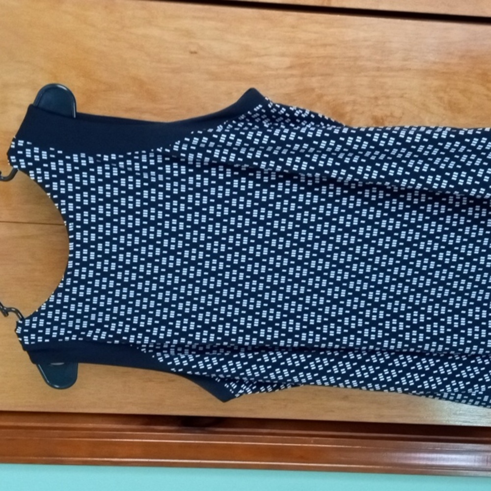 2 piece black and white dressy top - Picture 5 of 5